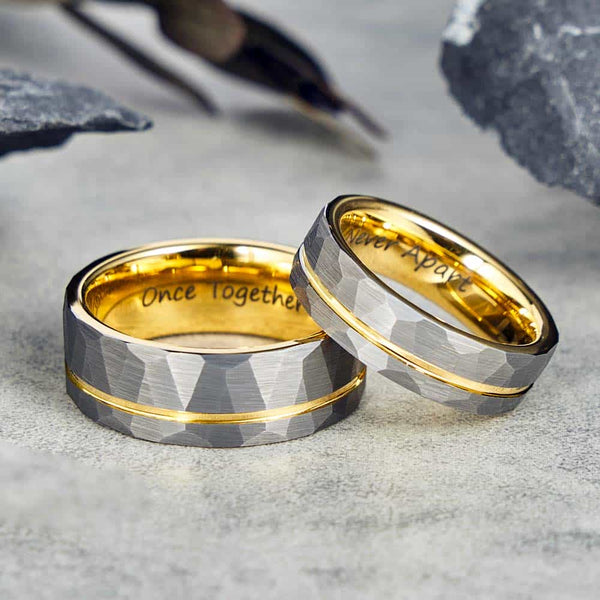 Gehamerde Wolfraam Carbide Ring Goud - Corona